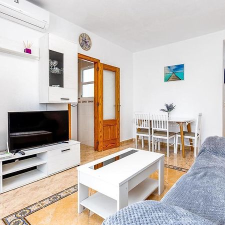 Сomfortable Apartament Caballero De Rodas Torrevieja Kültér fotó