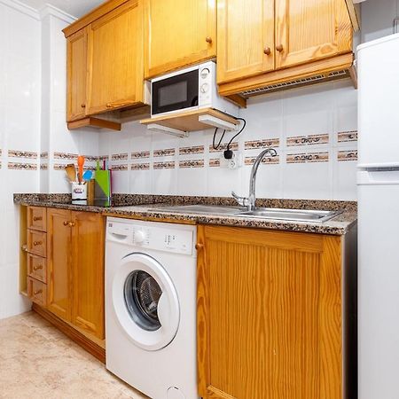 Сomfortable Apartament Caballero De Rodas Torrevieja Kültér fotó