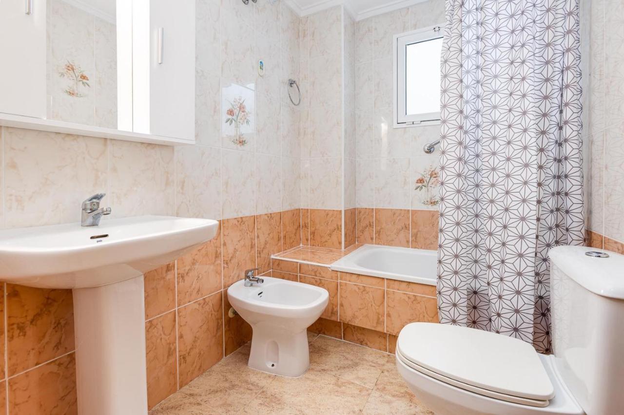 Сomfortable Apartament Caballero De Rodas Torrevieja Kültér fotó