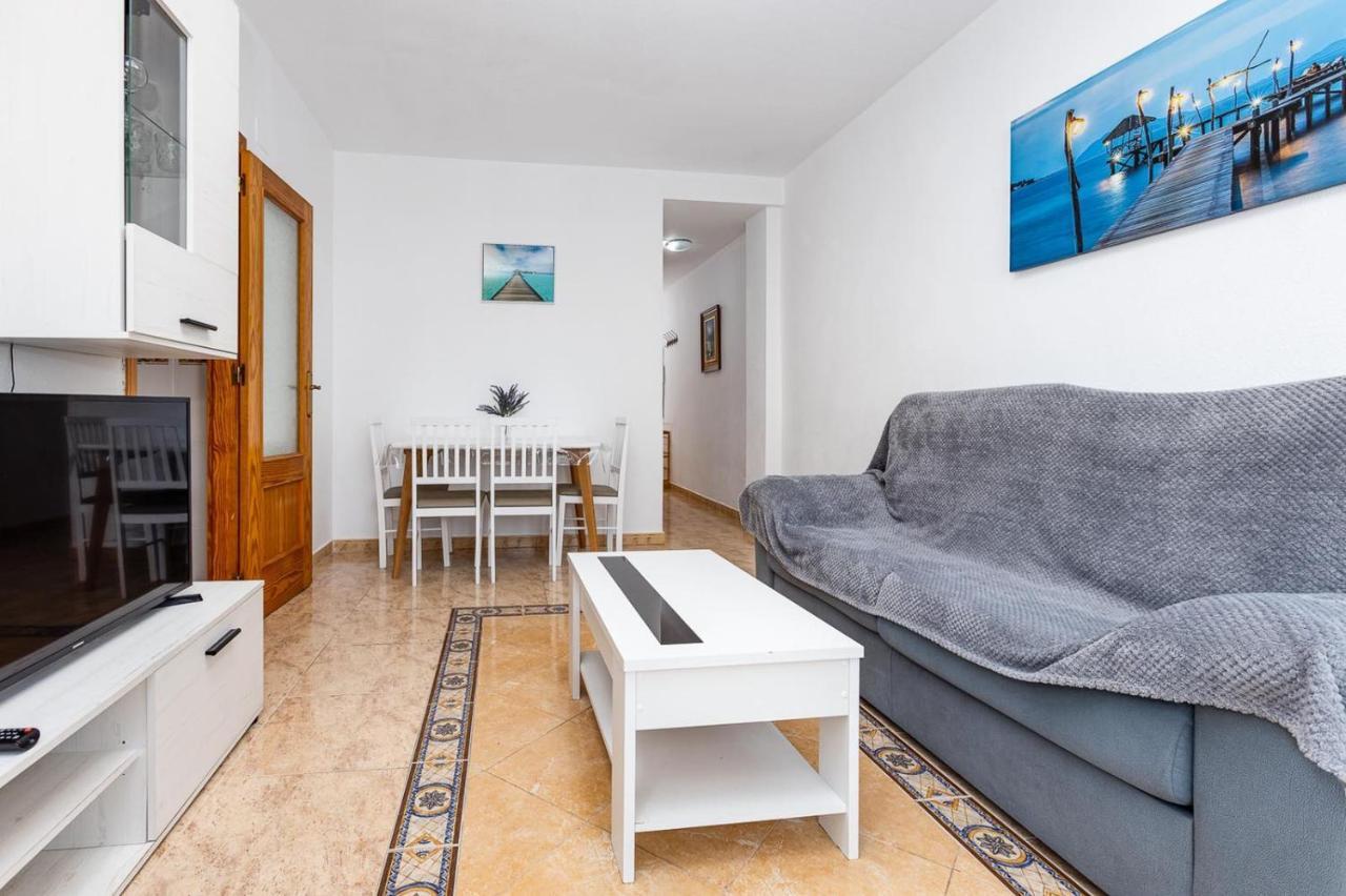 Сomfortable Apartament Caballero De Rodas Torrevieja Kültér fotó
